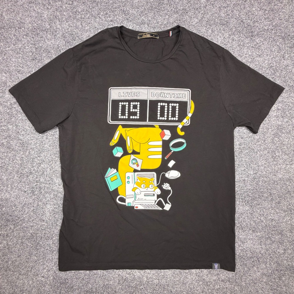 Rare Rabbit Signature Edition Black Graphic T-Shirt Mens XL Lives Downtime Cat